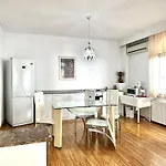 Budapest Βουκουρέστι
