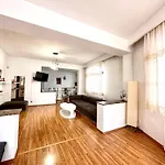 Budapest * Βουκουρέστι