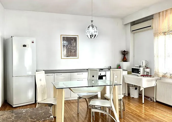 Budapest Βουκουρέστι